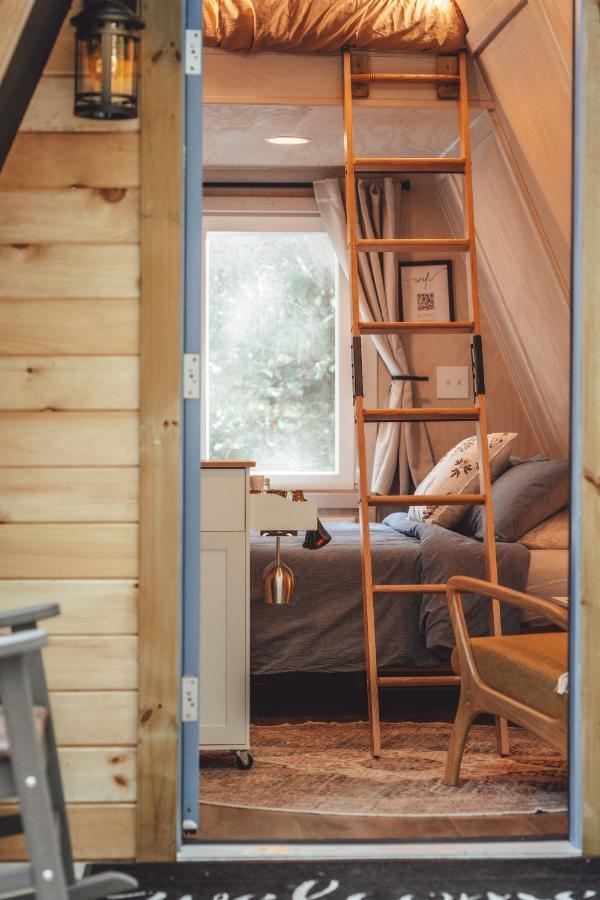 Blue Brambler Glamping A-frame Apartment Rockbridge