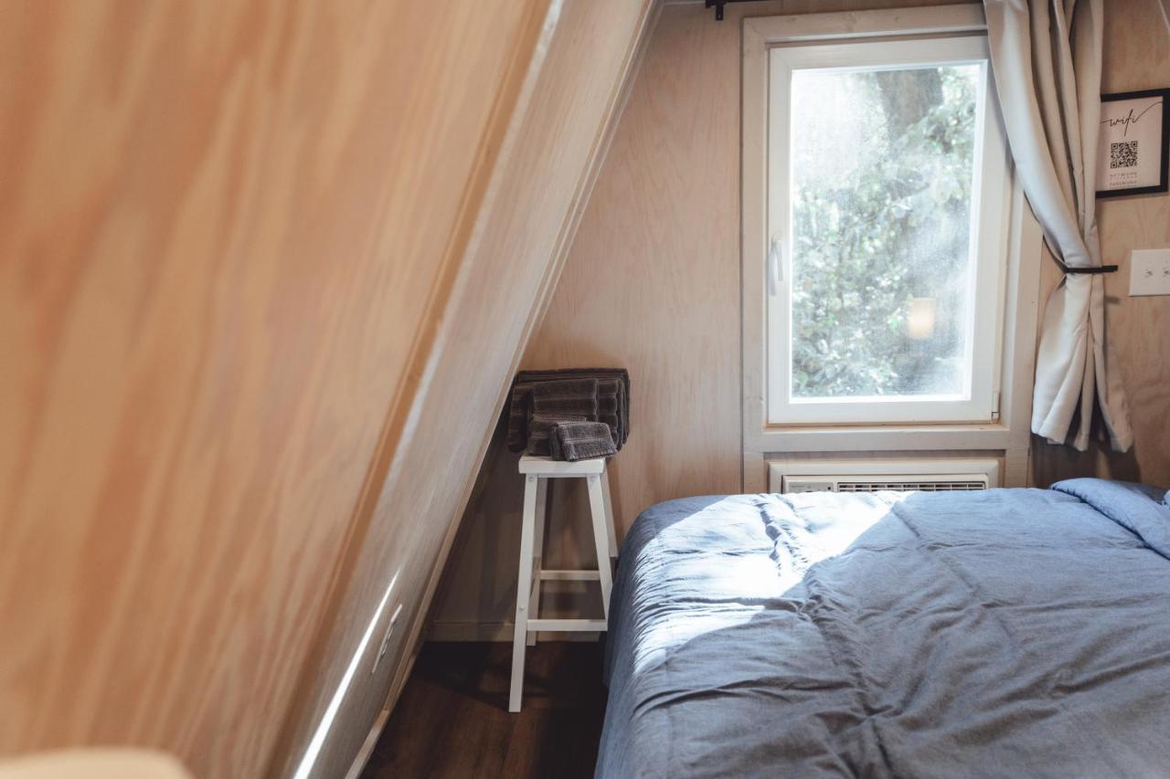 Apartment Blue Brambler Glamping A-frame Rockbridge