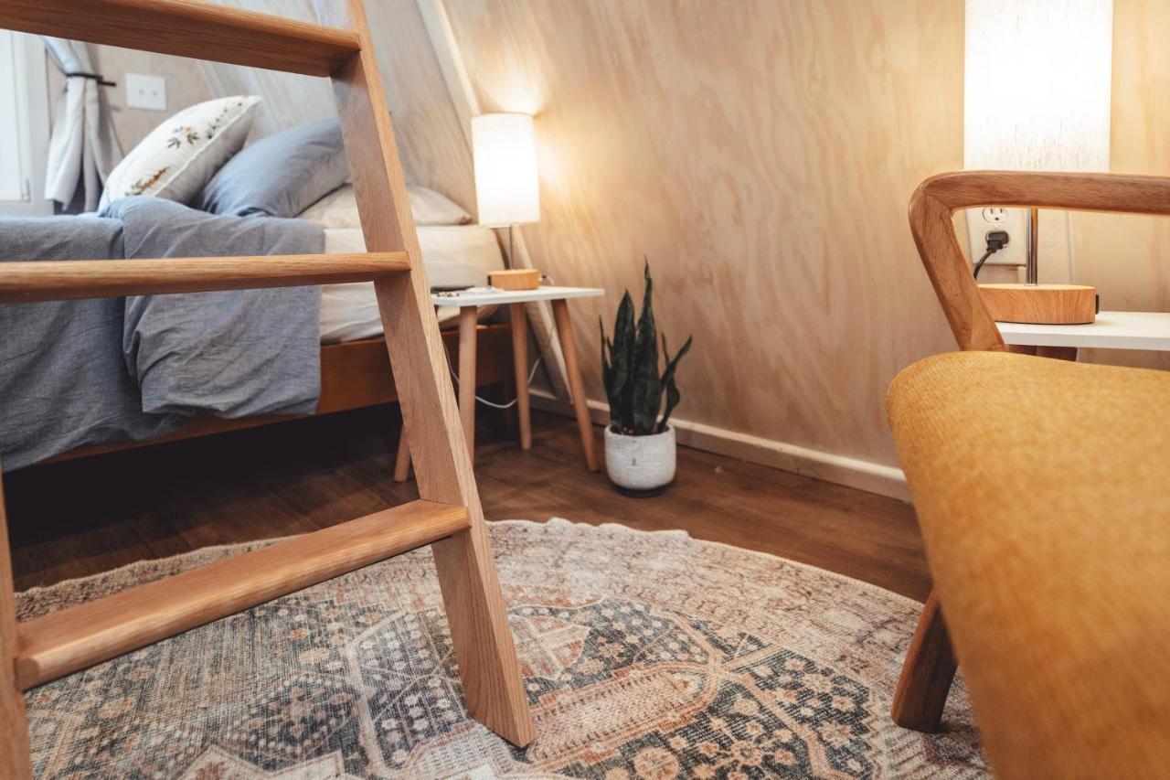 Blue Brambler Glamping A-frame Rockbridge