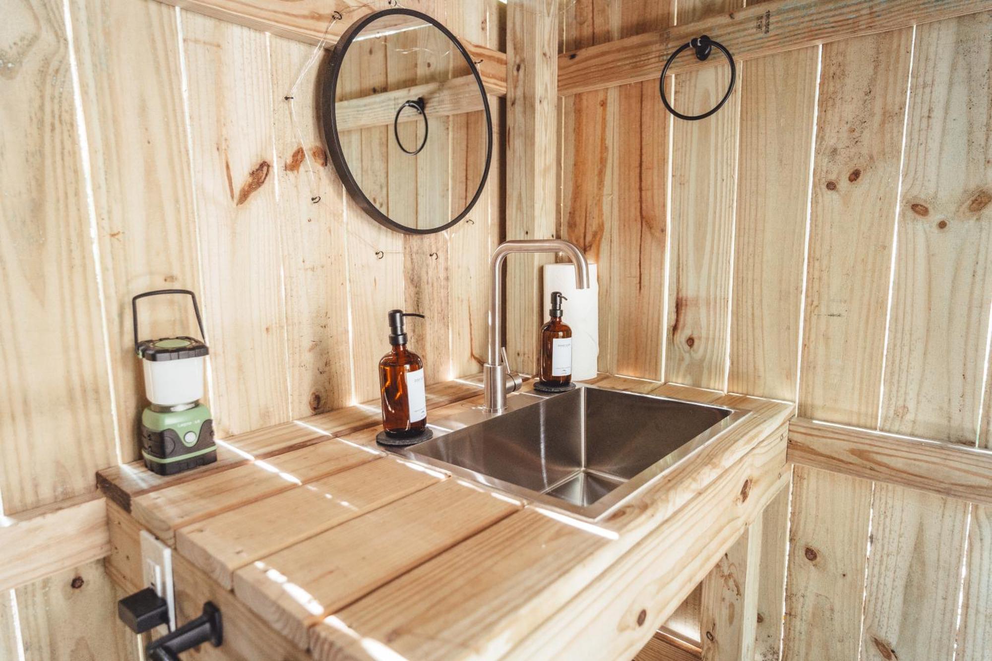 Apartment Blue Brambler Glamping A-frame Rockbridge
